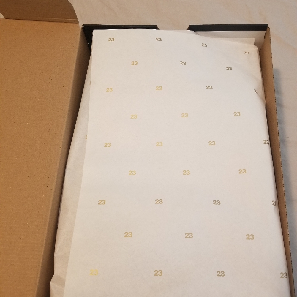 Men's Air Jordan 1's Mid SE "NEW" W/BOX - Picture 7 of 9